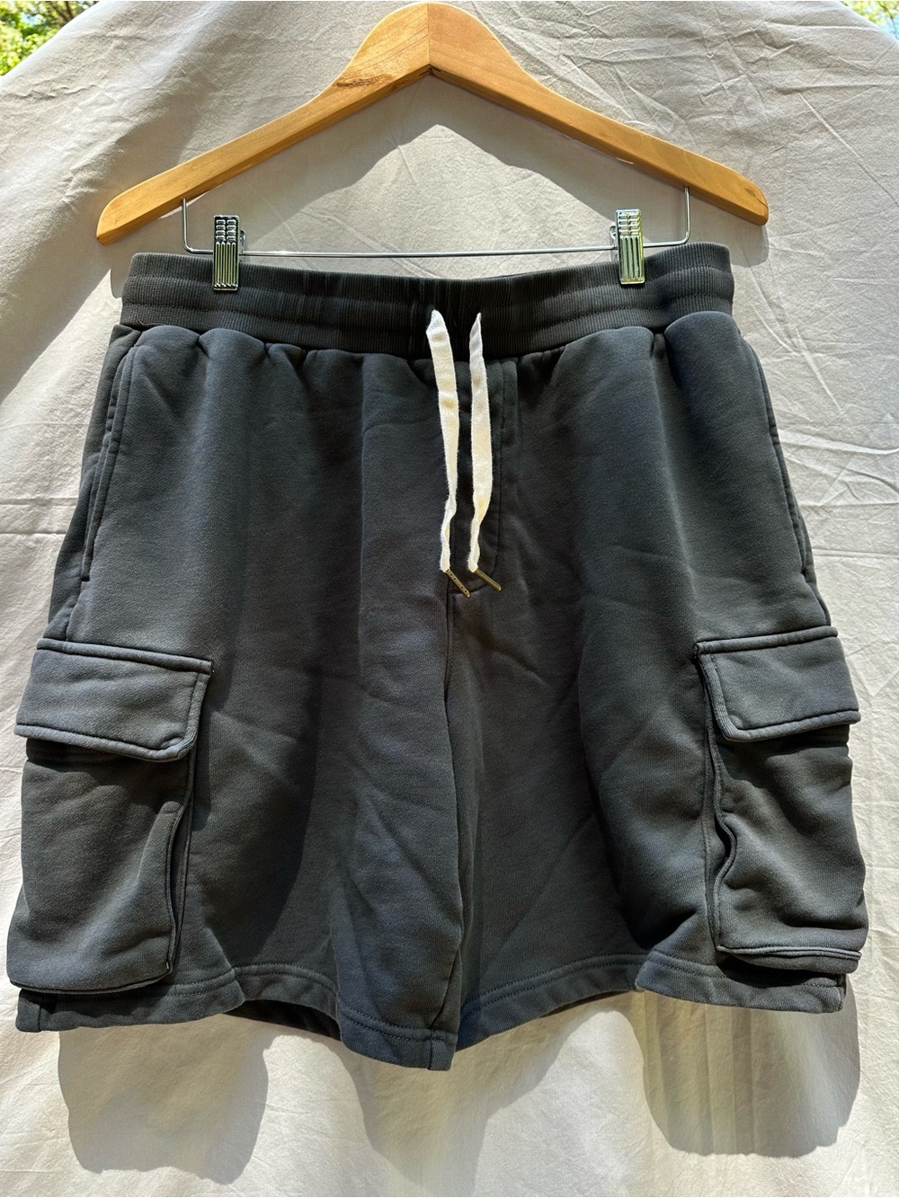 Lands' End Dark Gray Men's Cargo Serious Sweat Shorts medium 32-34